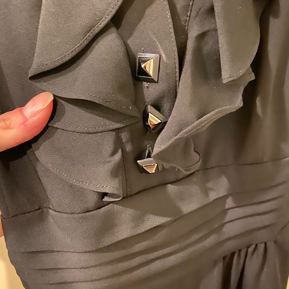 Dress - Picture 3 of 3